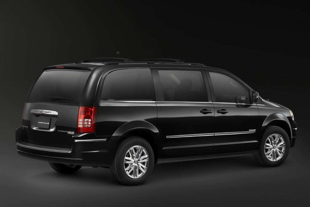New Chrysler Town & Country Walter P. Chrysler Signature ...