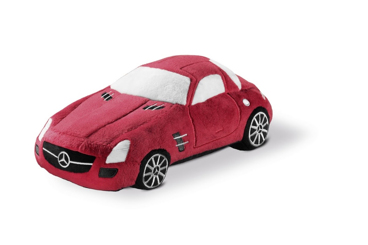 Mercedes-Benz Wishes You a Merry Spending Christmas | Carscoops1200 x 800