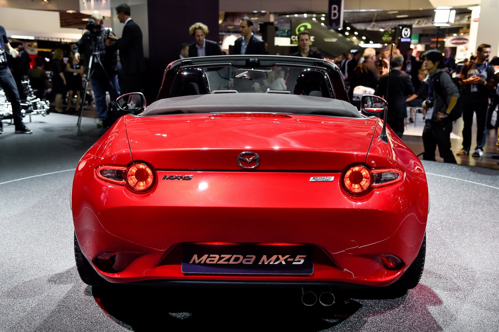 Get Ready: First 2016 Mazda MX-5 Reviews Drop on Friday | Carscoops