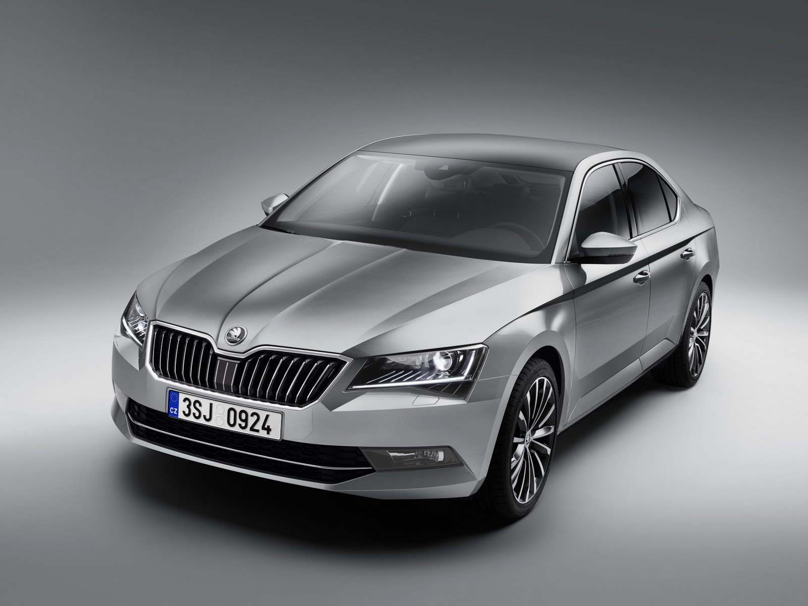 Skoda's New Superb Looks Poised To Win Over Both Hearts & Minds | Carscoops
