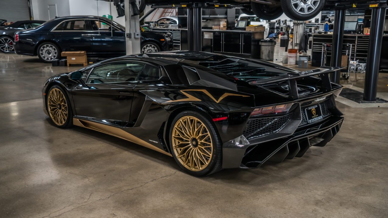 Black And Gold Lamborghini Aventador S Is One Of The Last ...