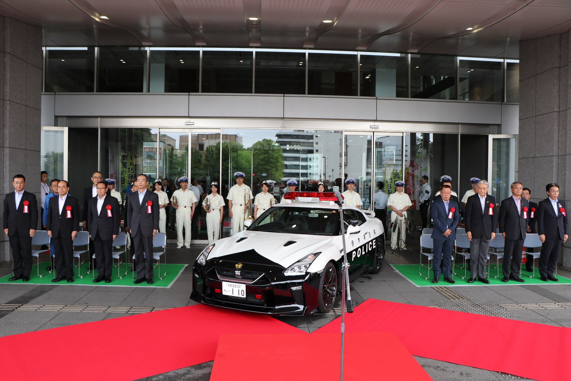 "بالصور" نيسان GT-R تدخل الخدمة رسميا بأسطول الشرطة اليابانية 34