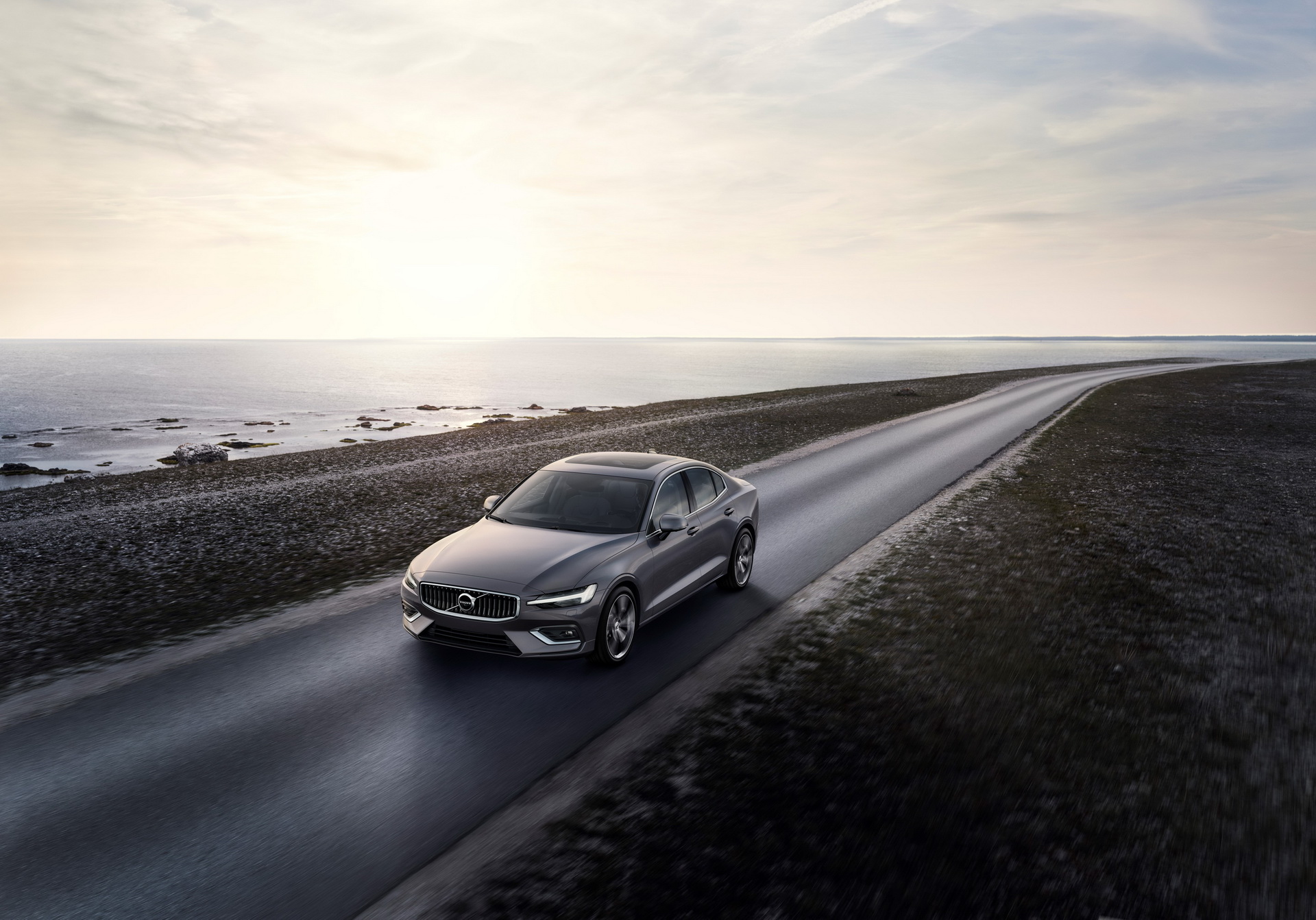 [Image: f691dc1a-2019-volvo-s60-unveiled-68.jpg]