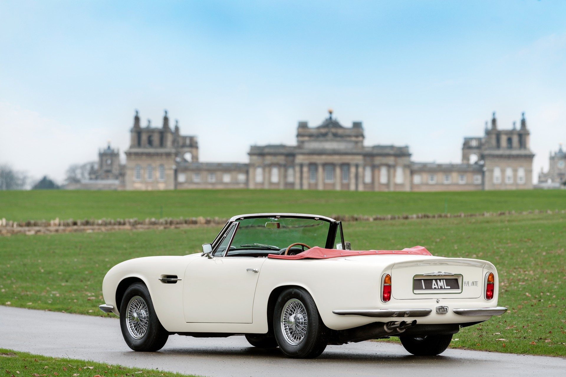 [Actualité] Aston Martin : From Britain with love - Page 5 466aa1c3-aston-martin-heritage-ev-concept-2