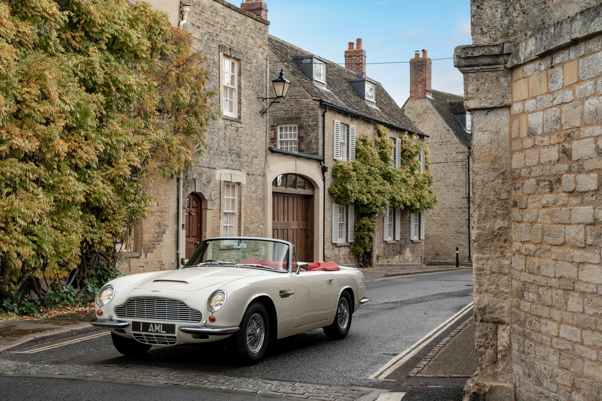 [Actualité] Aston Martin : From Britain with love - Page 5 4e8f9b3a-aston-martin-heritage-ev-concept-16