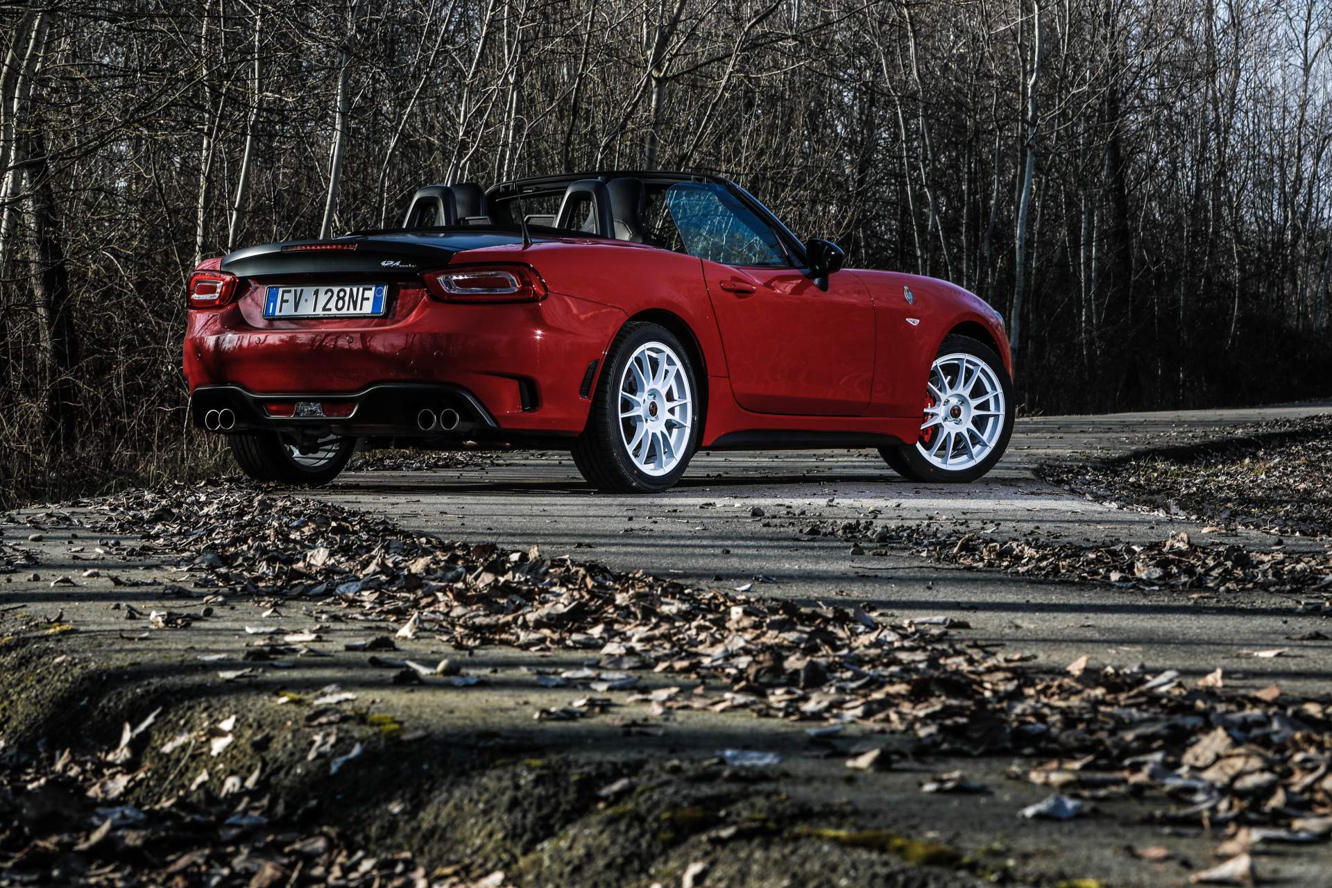 2016 - [Abarth] 124 Spider - Page 3 0a22b4f9-abarth-124-rally-tribute-edition-21