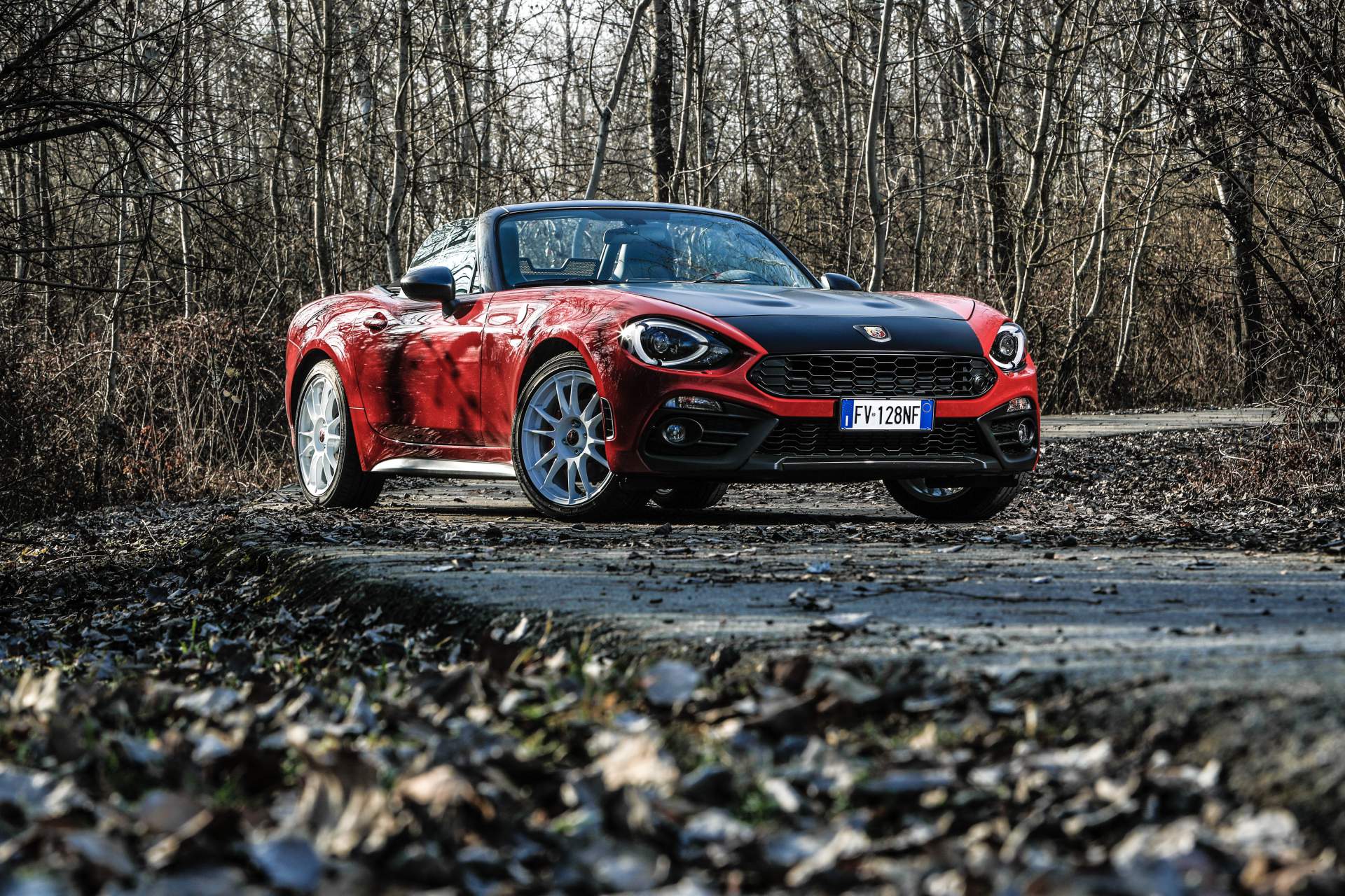 2016 - [Abarth] 124 Spider - Page 3 B9ba3ea4-abarth-124-rally-tribute-edition-17