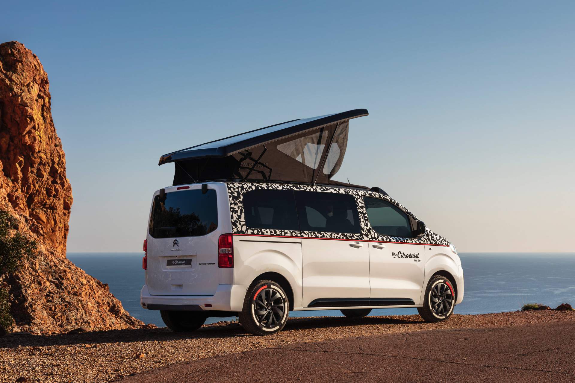 Citroen Built This Spacetourer Awd Camper Just To Show Off