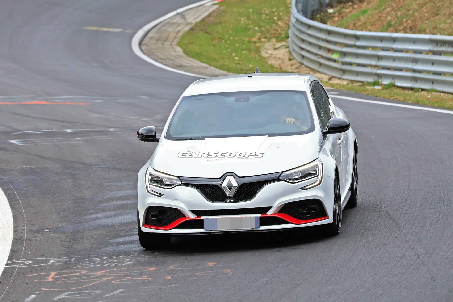 Hardcore Renault Megane Rs Trophy R Ditches Rear Seats For