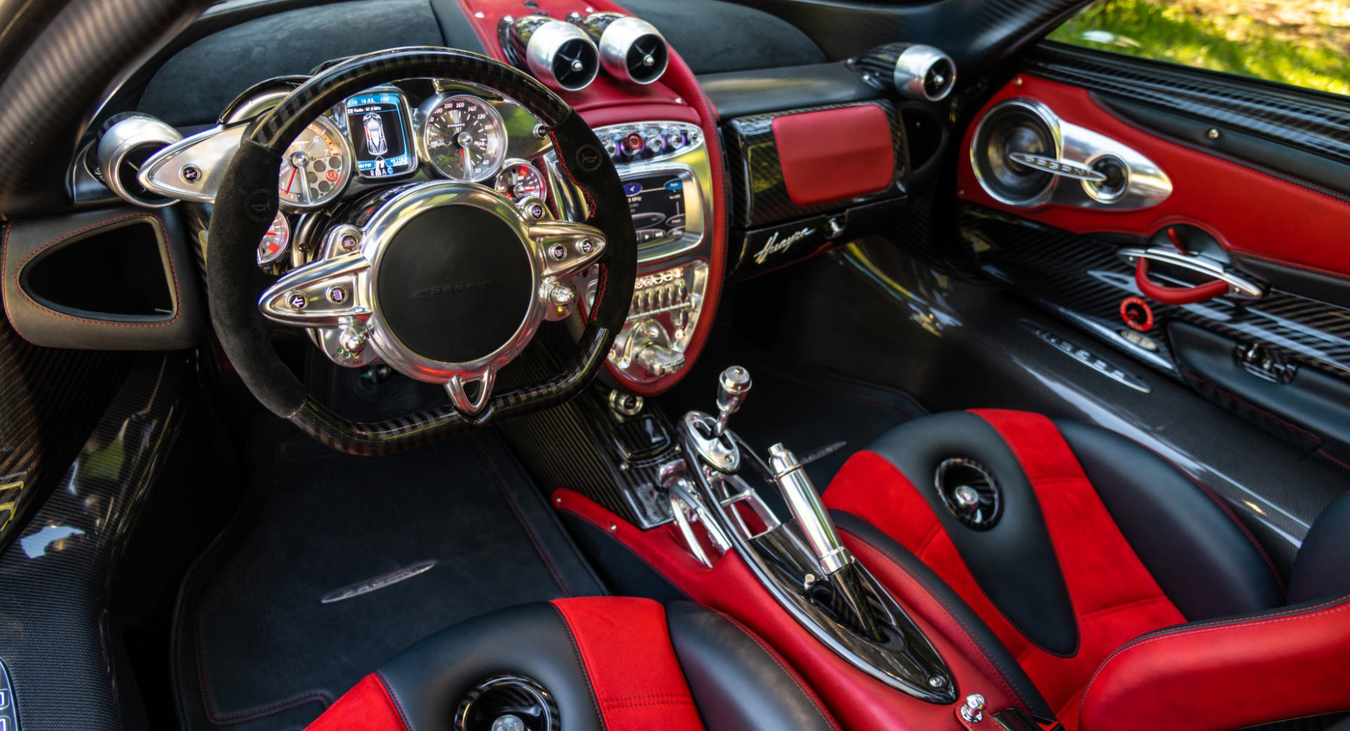 Pagani Huayra Tempesta Is Screaming Out For A New Home