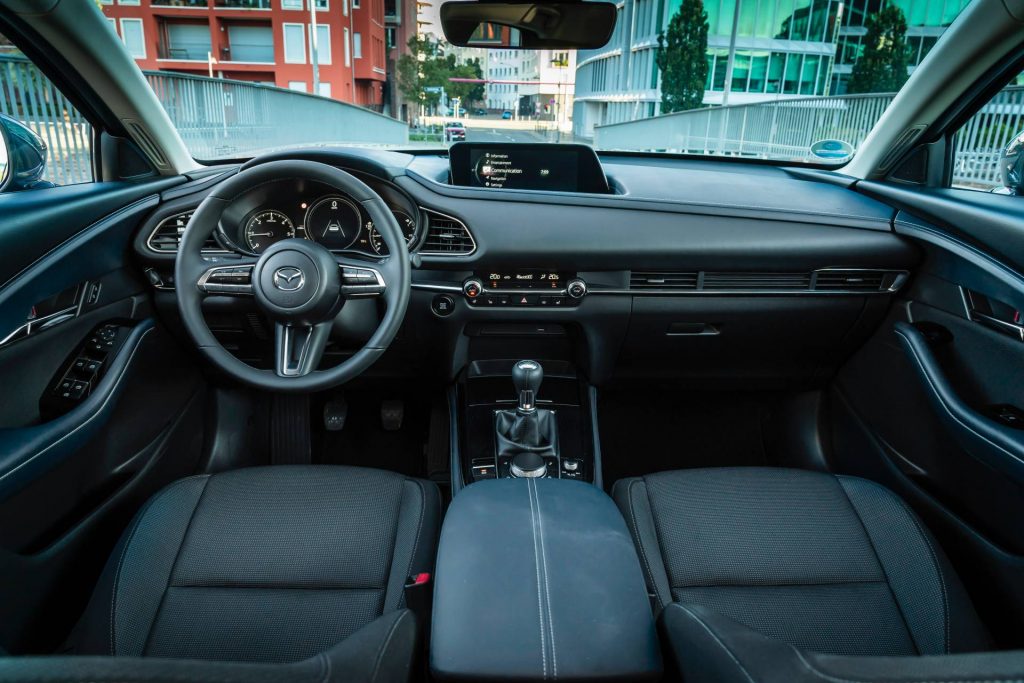 Europe S 2020 Mazda Cx 30 Reveals All Its Secrets In 206
