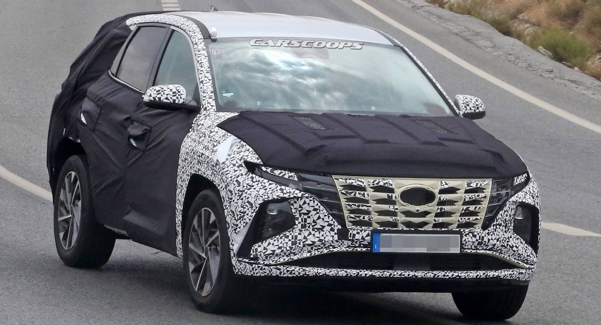 2021 Hyundai Tucson Sheds Camo To Reveal Dramatic Front ...