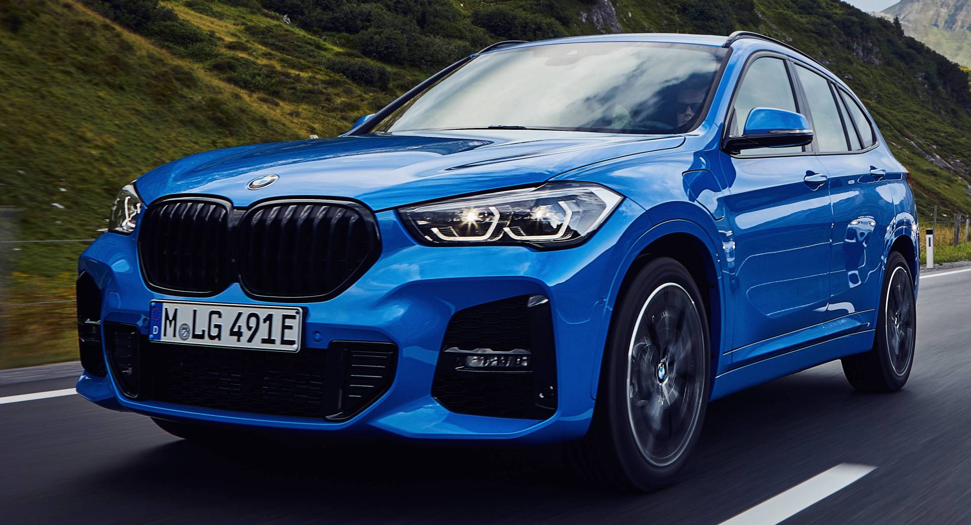BMW Details Facelifted 2020 X1 xDrive25e Plug-In Hybrid ...
