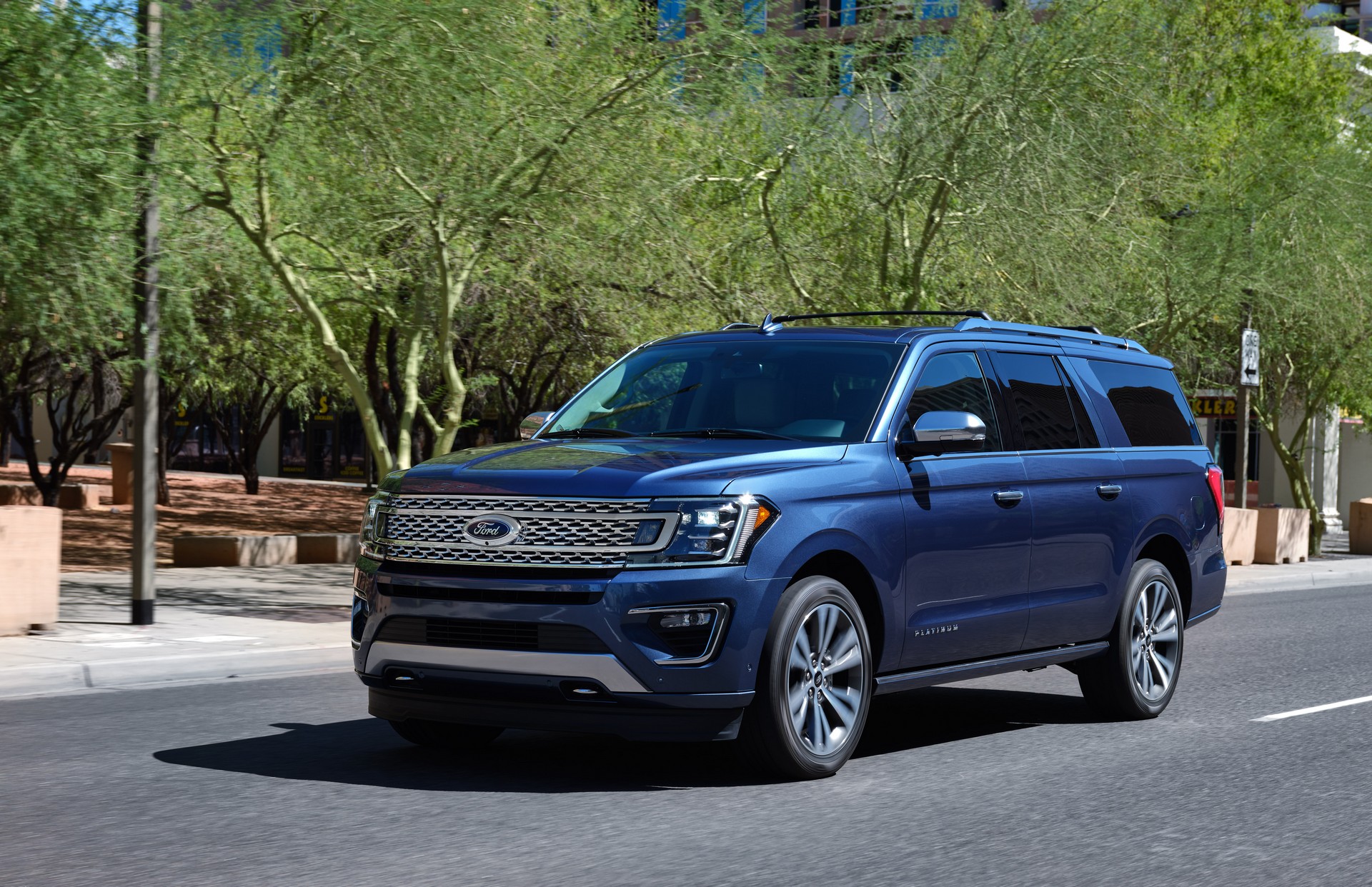 2018 - [Ford] Expedition 87201829-2020-ford-expedition-king-ranch-and-platinum-22