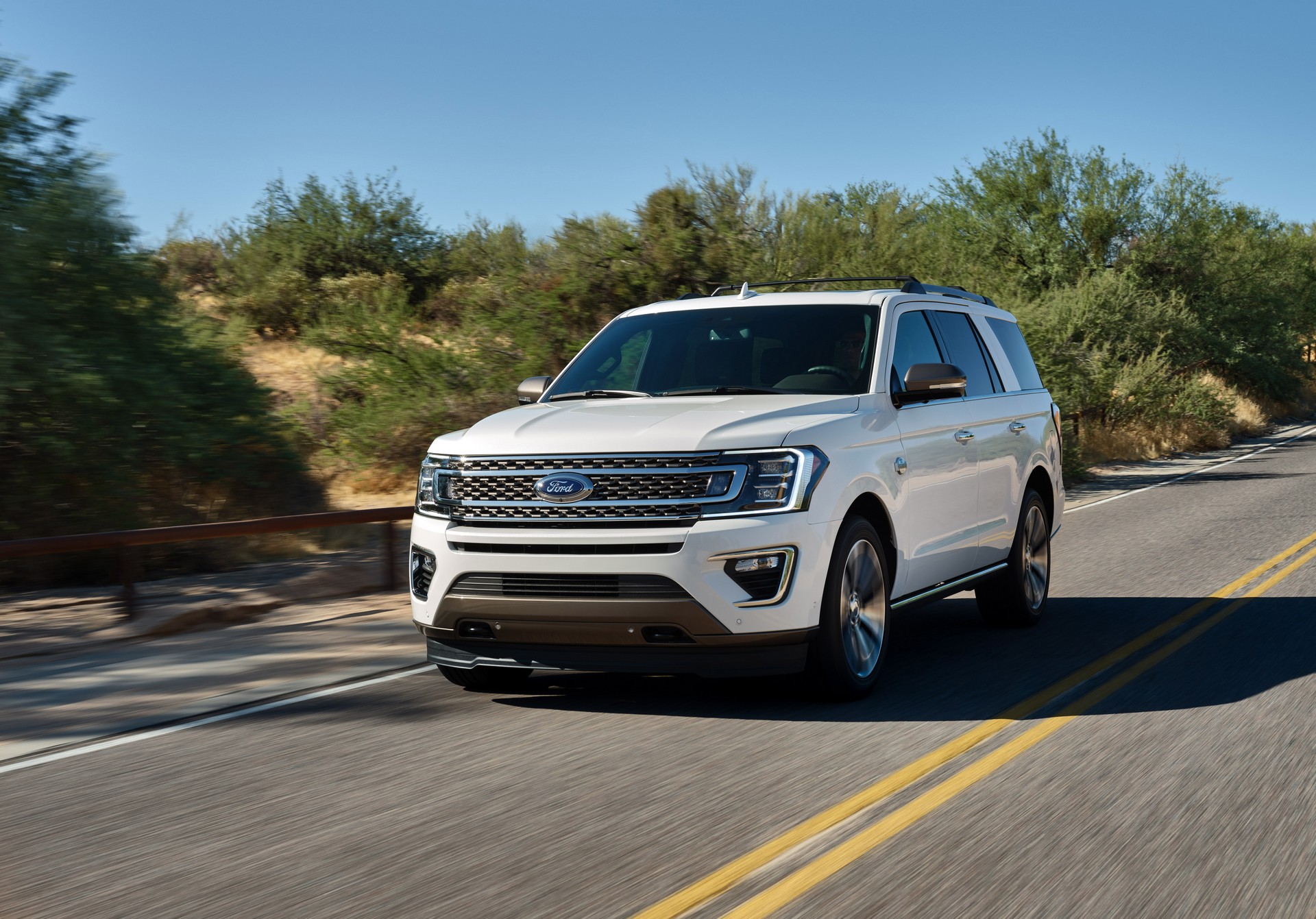 2018 - [Ford] Expedition Aa4420d1-2020-ford-expedition-king-ranch-and-platinum-1