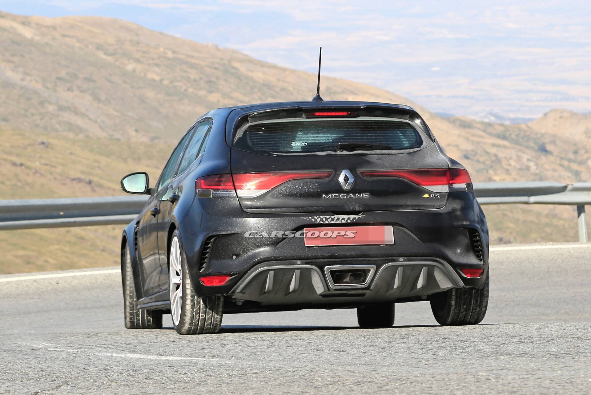 Renault Megane Rs Already Getting Facelifted Adopts Revised